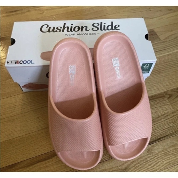 32 Degrees Shoes - 32 Degrees Pink Slippers with Cushion Comfort Sz 7.5-8.5